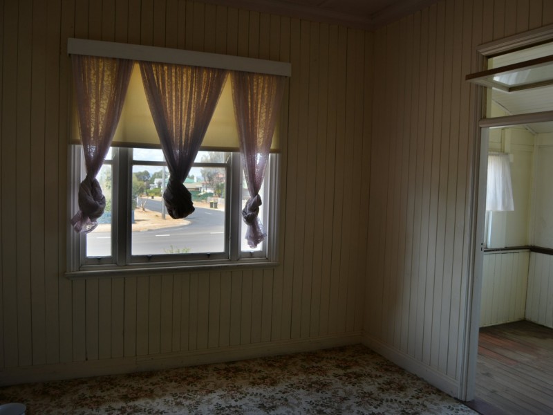 97 Albion Street, Warwick QLD 4370