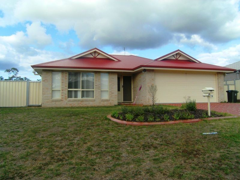 8 Rosevale Court, Warwick QLD 4370