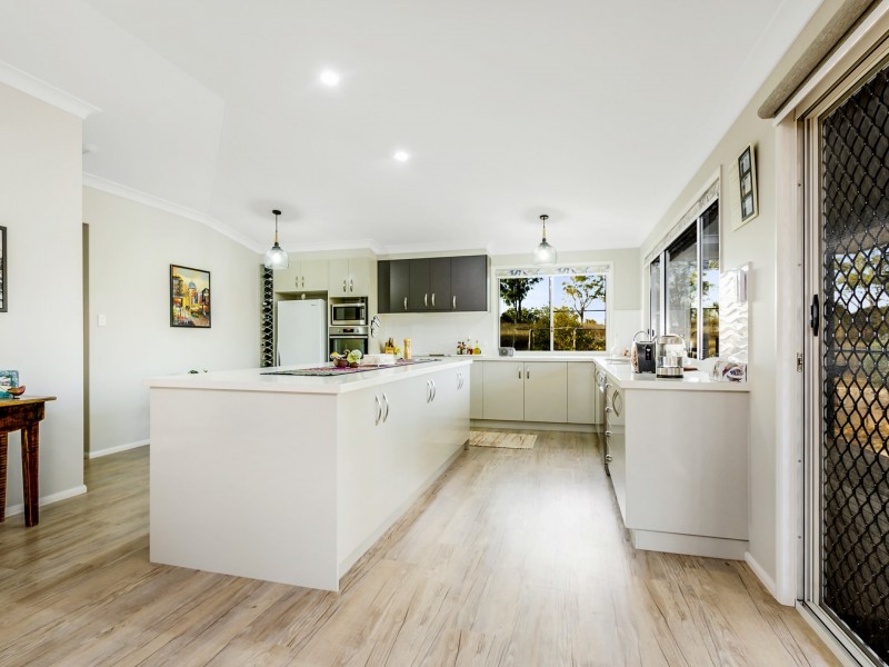 44 Everest Road, Rosenthal Heights QLD 4370