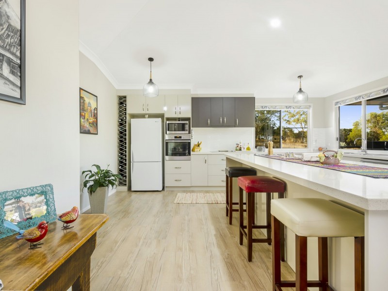 44 Everest Road, Rosenthal Heights QLD 4370