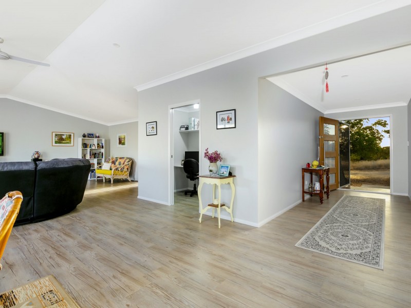 44 Everest Road, Rosenthal Heights QLD 4370