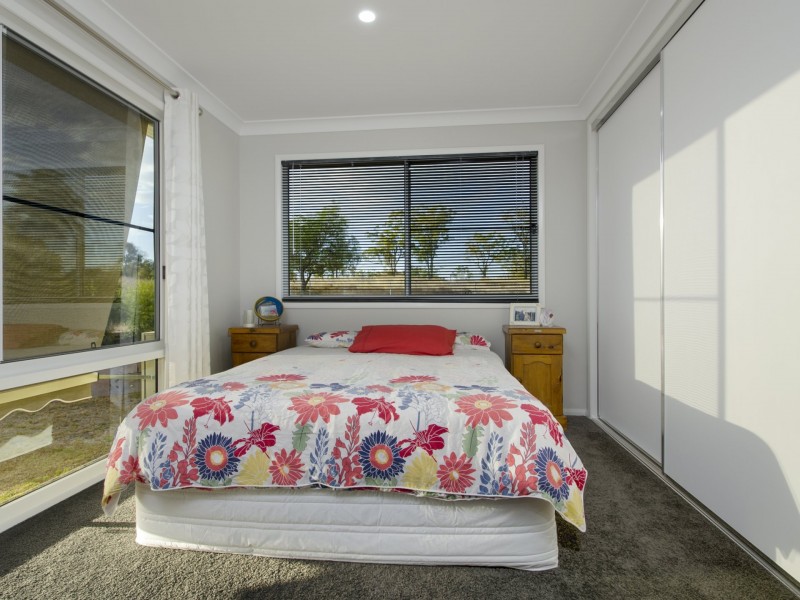 44 Everest Road, Rosenthal Heights QLD 4370