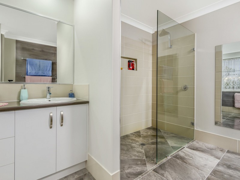 44 Everest Road, Rosenthal Heights QLD 4370