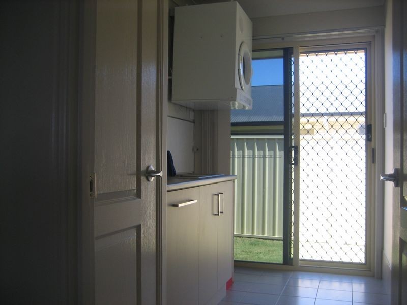 1/7 Coulsell Street,, Warwick QLD 4370