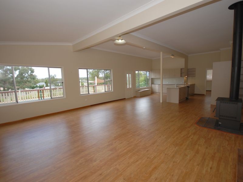 9 Gibson Road, Warwick QLD 4370