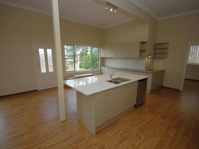 9 Gibson Road, Warwick QLD 4370