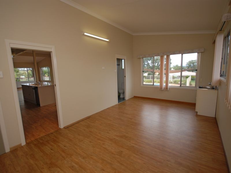 9 Gibson Road, Warwick QLD 4370