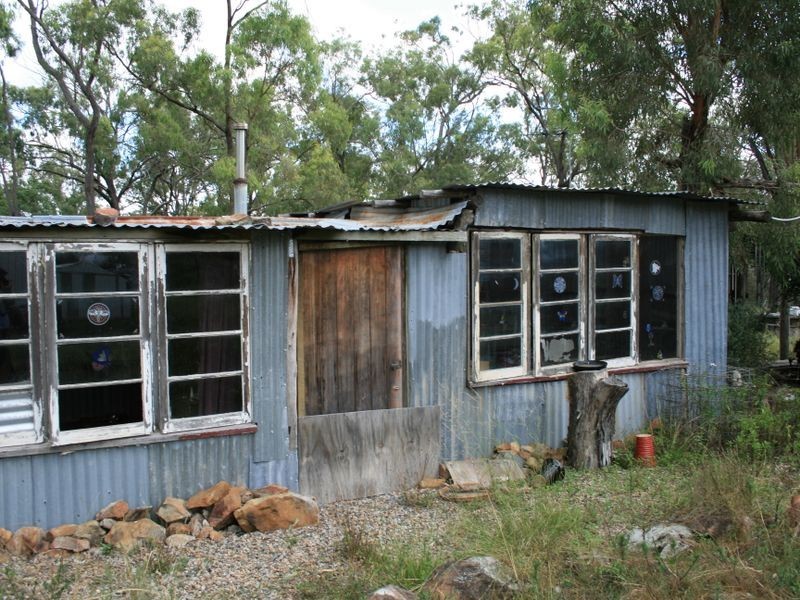 250 HAZELDENE RD PRATTEN, Warwick QLD 4370