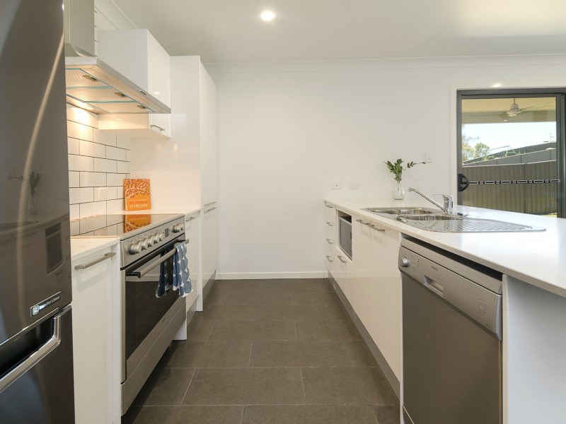 28 Pera Crescent, Warwick QLD 4370