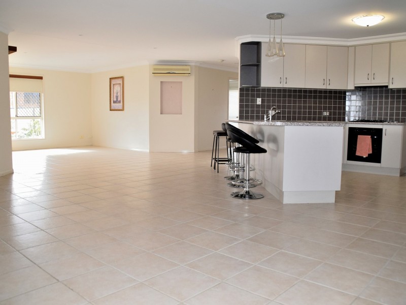 52 Doncaster Drive, Rosenthal Heights QLD 4370