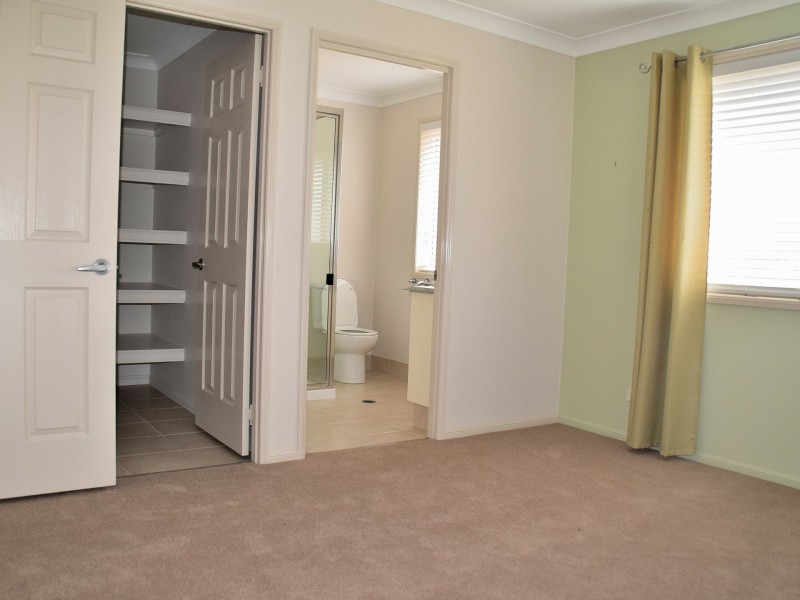 52 Doncaster Drive, Rosenthal Heights QLD 4370