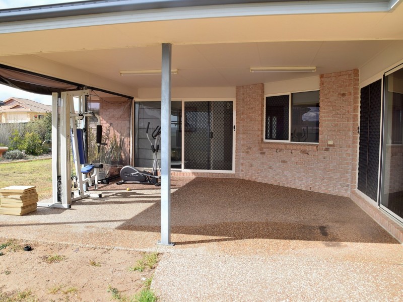 52 Doncaster Drive, Rosenthal Heights QLD 4370