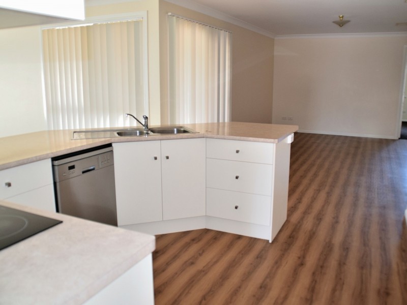 12 Finch Street, Warwick QLD 4370