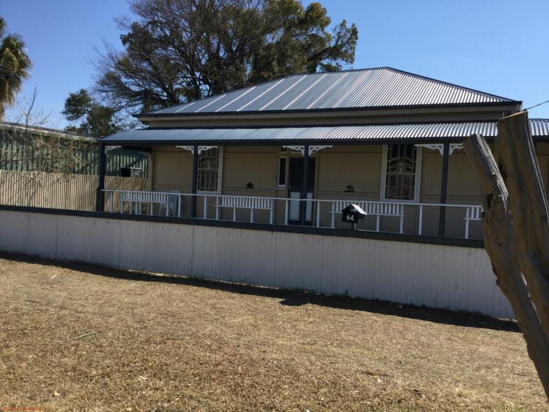 64 Percy Street, Warwick QLD 4370