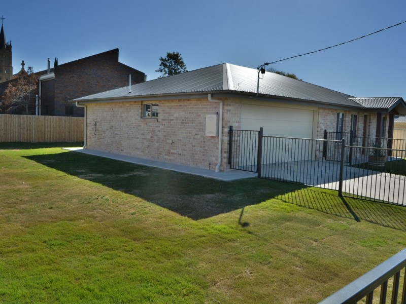 29 Stewart Avenue, Warwick QLD 4370