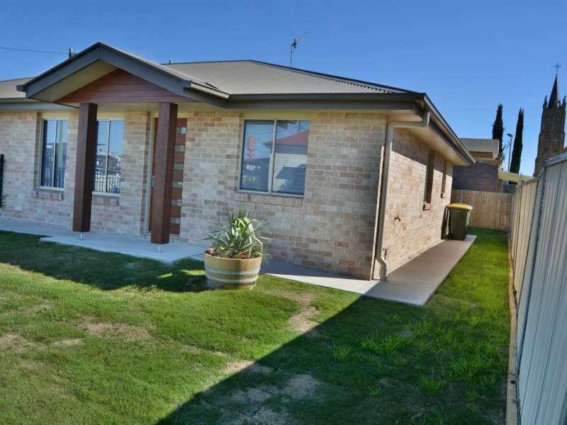 29 Stewart Avenue, Warwick QLD 4370