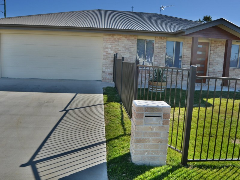 29 Stewart Avenue, Warwick QLD 4370