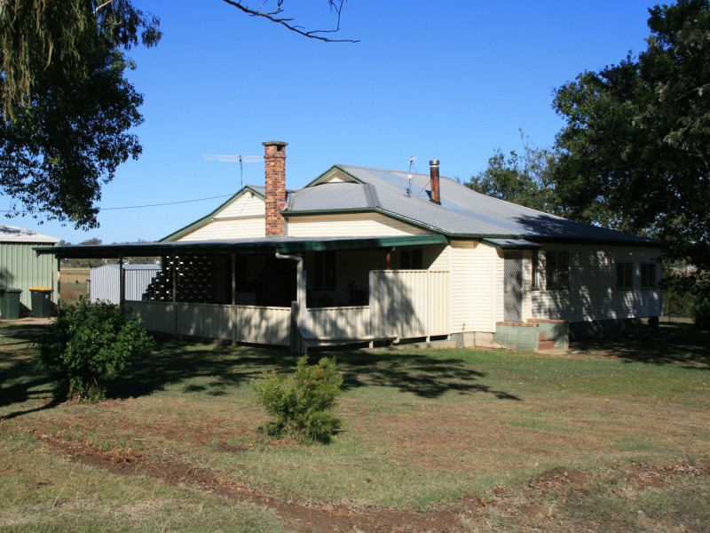 9 Junabee Road, Warwick QLD 4370