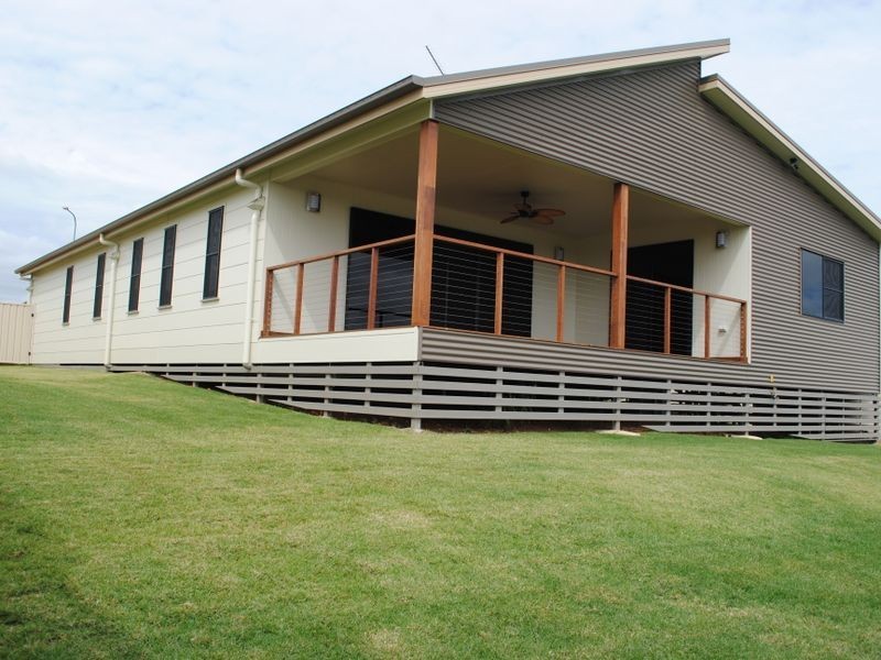 12 Lookout Place, Warwick QLD 4370