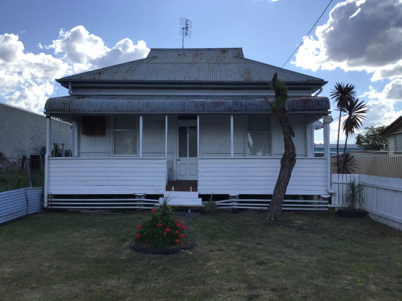 4 Frank Avenue, Warwick QLD 4370