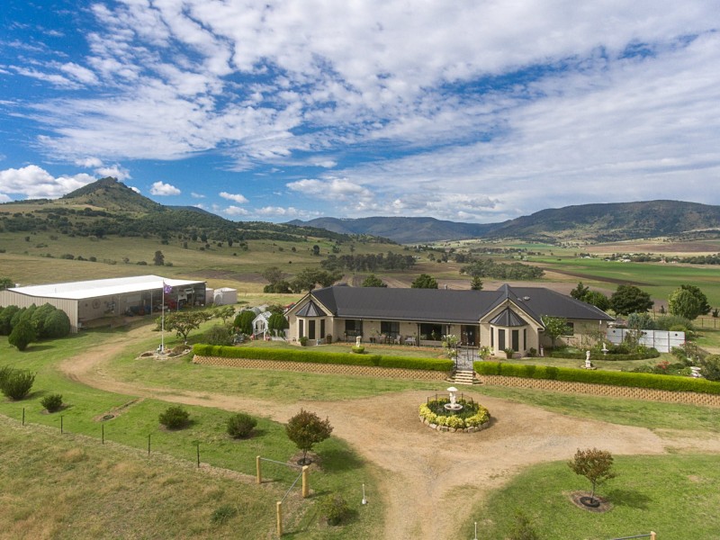 42 Careys Road, Emu Vale QLD 4371