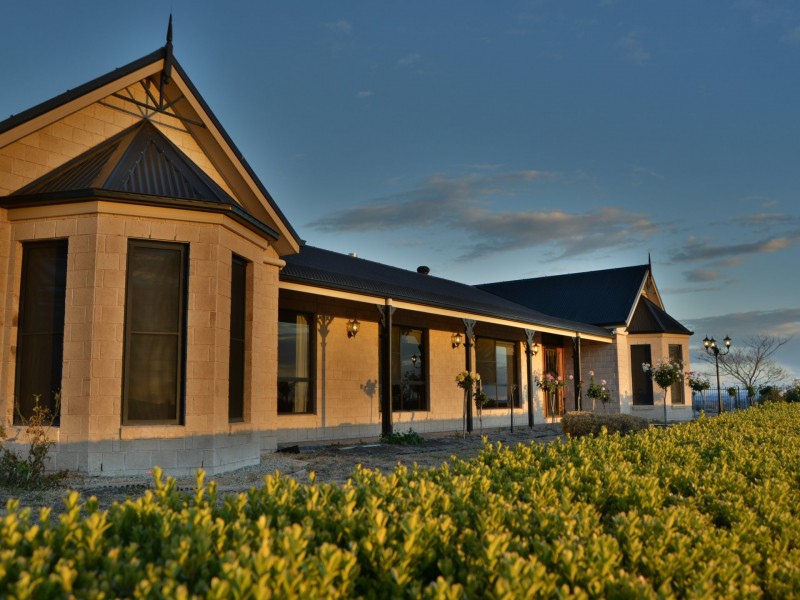 42 Careys Road, Emu Vale QLD 4371