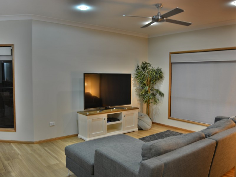 42 Careys Road, Emu Vale QLD 4371