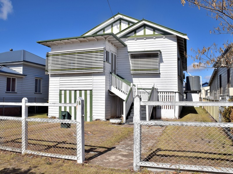 16 Wood Street, Warwick QLD 4370