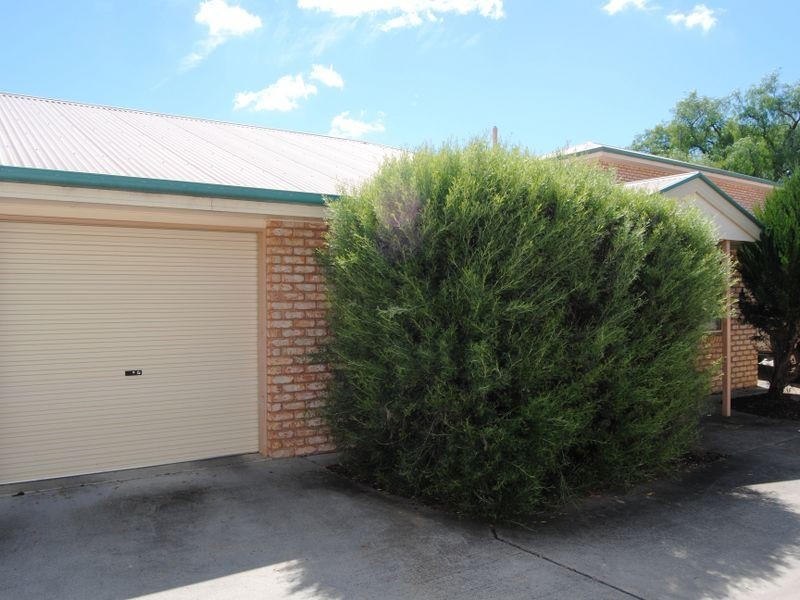 2/10 Dragon Street, Warwick QLD 4370