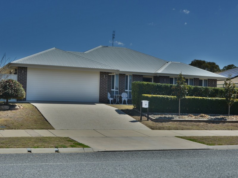 37 Bisley Street, Warwick QLD 4370