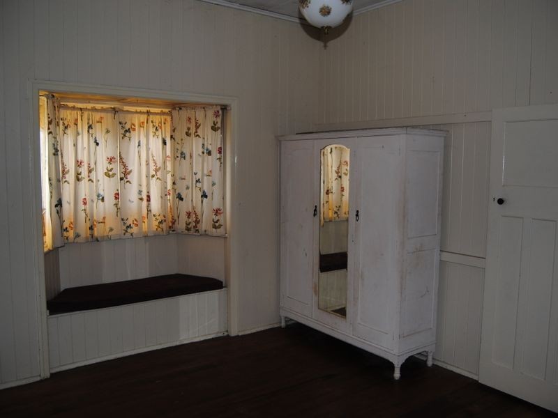 27 Pratten Street, Warwick QLD 4370