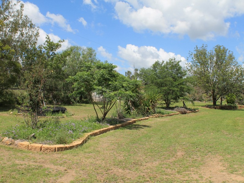 211 Homestead Road, Rosenthal Heights QLD 4370
