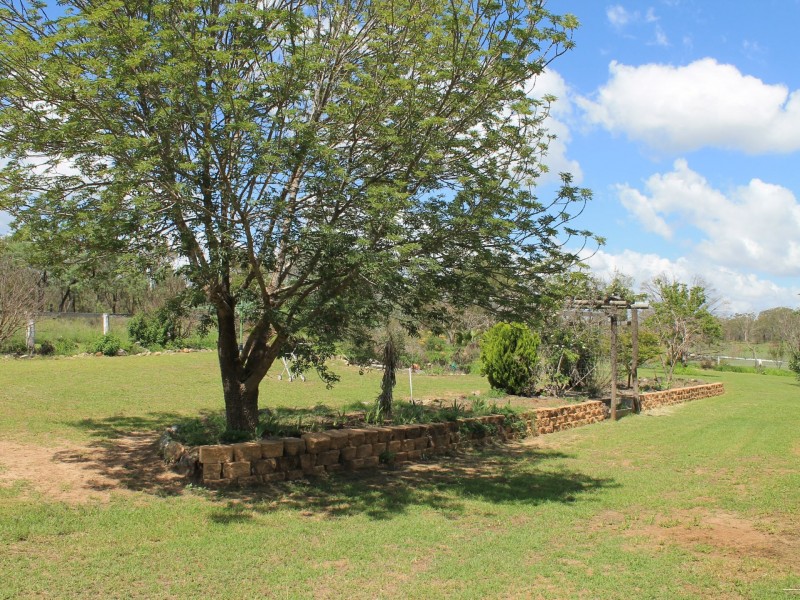 211 Homestead Road, Rosenthal Heights QLD 4370