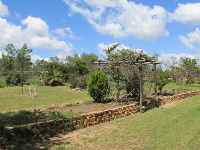 211 Homestead Road, Rosenthal Heights QLD 4370