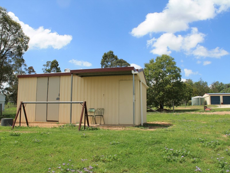 211 Homestead Road, Rosenthal Heights QLD 4370