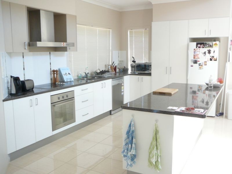 Unit1 2 Redgwell Street, Warwick QLD 4370