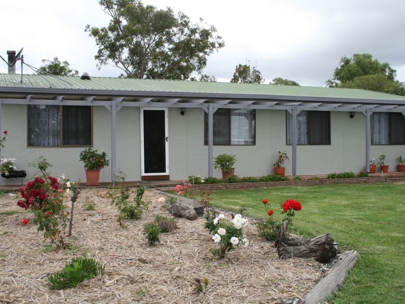 8 Devitt Street, Warwick QLD 4370