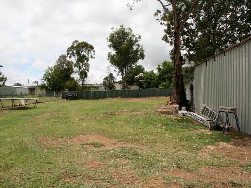 8 Devitt Street, Warwick QLD 4370