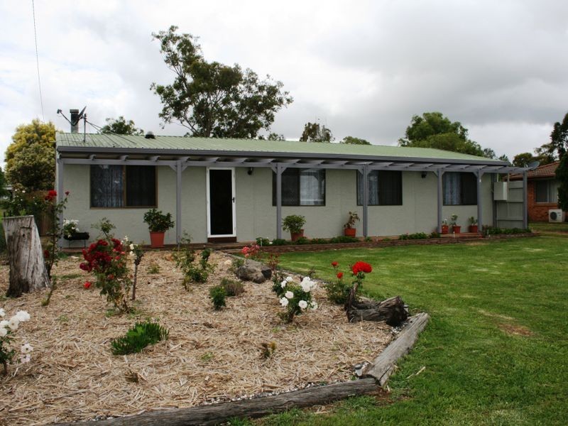 8 Devitt Street, Warwick QLD 4370