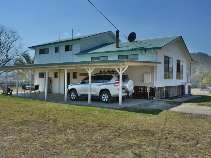 3698 Border Road, Killarney QLD 4373