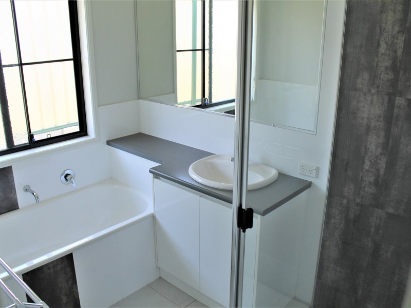 11 Himyar Drive, Warwick QLD 4370