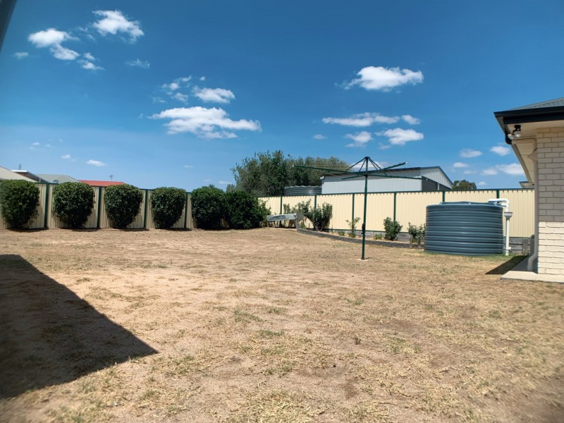 11 Himyar Drive, Warwick QLD 4370