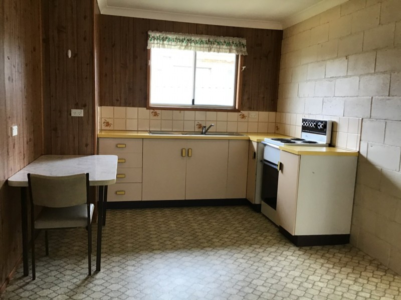 2/27 Wilga Avenue, Warwick QLD 4370