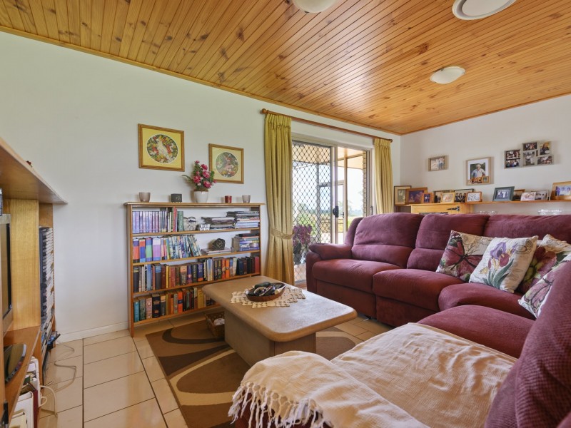 83 Lochiel Road, Dalveen QLD 4374