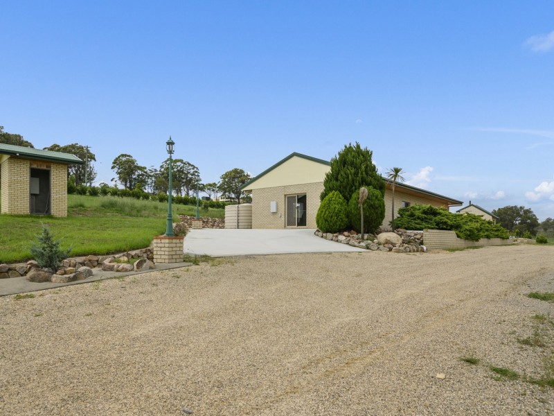 83 Lochiel Road, Dalveen QLD 4374