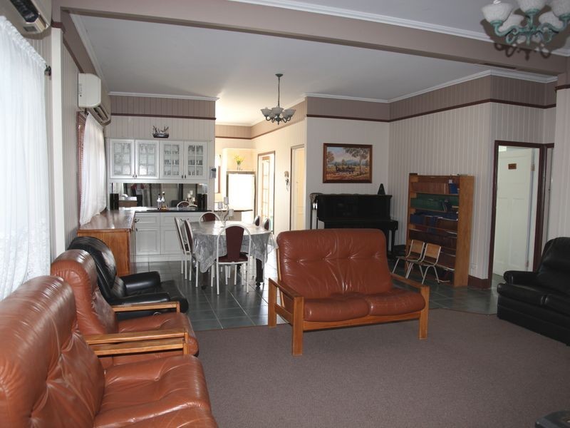 15 Willi Street, Warwick QLD 4370