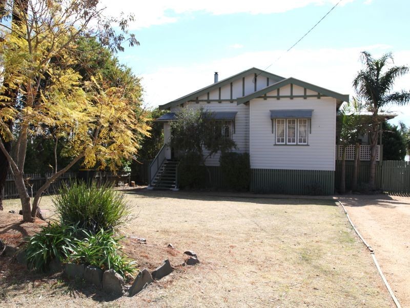 15 Willi Street, Warwick QLD 4370