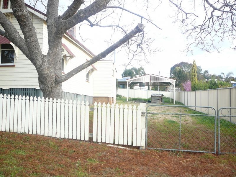 108 Locke Street, Warwick QLD 4370