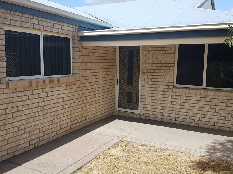 2/6 Peregrine Court, Warwick QLD 4370