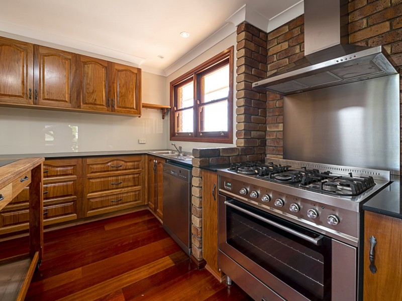 2 South Street, Allora QLD 4362